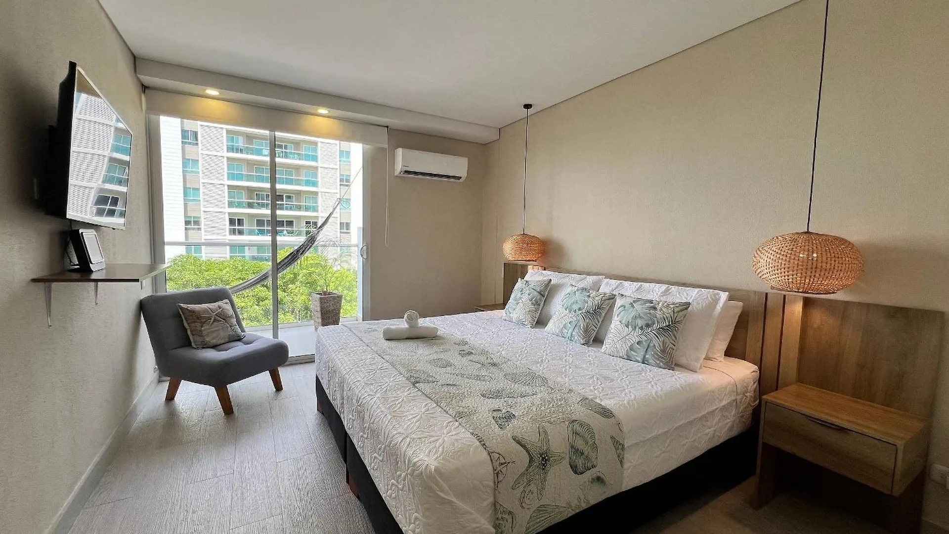Apartment 2 Dormitorios junto al mar. Jacuzzi Privado